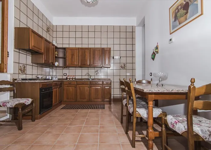 Le Dimore Di Giulia Con Giardino Bed & Breakfast 3*