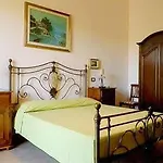 아파트 Le Dimore Di Giulia Con Giardino