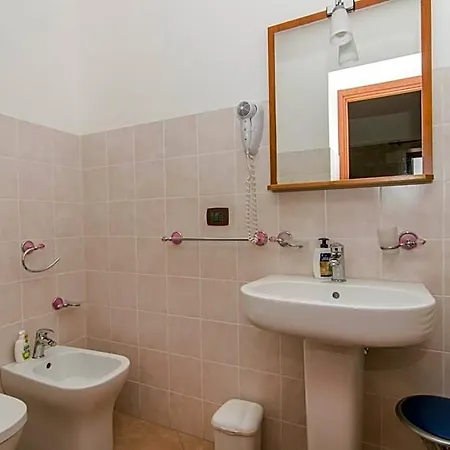 Le Dimore Di Giulia Con Giardino דירה