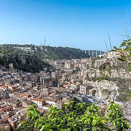Le Dimore Di Giulia Con Giardino Apartamento